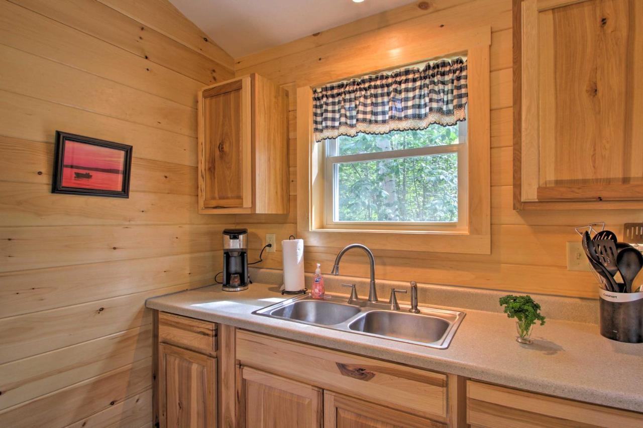 Family Cabin With Beach Access On Panther Pond Raymond 外观 照片