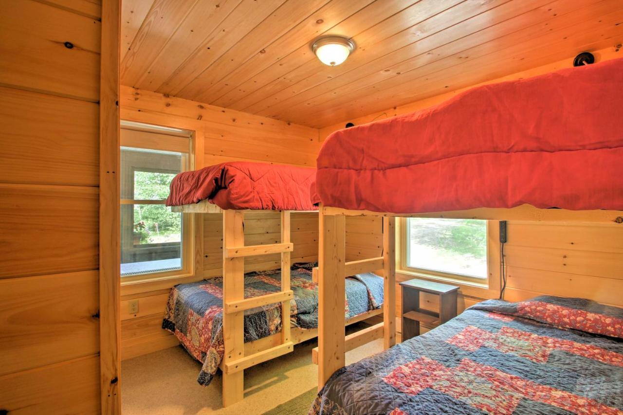 Family Cabin With Beach Access On Panther Pond Raymond 外观 照片